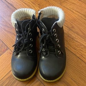 Little kids booties size 24 US 7.5 ruby label.